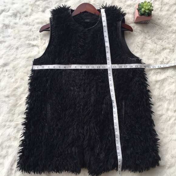 Sam Edelman Black Faux Fur Vest - Picture 5 of 8